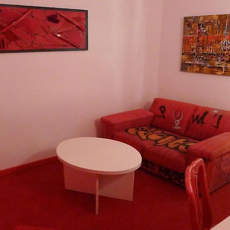 Hotel Le Coin Des Halles Cahors Esterno foto